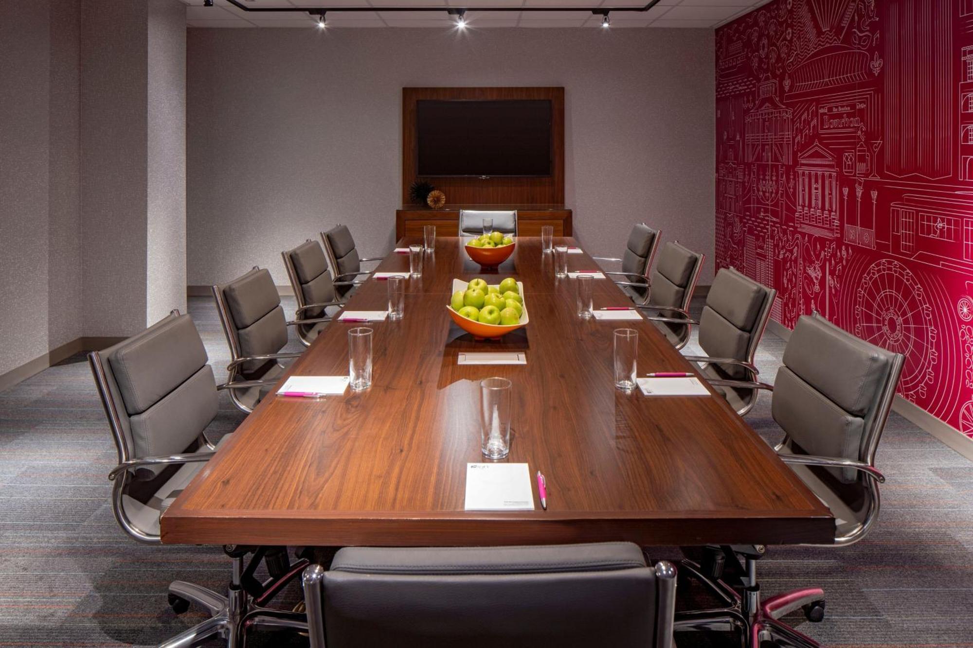 Отель Aloft New Orleans Downtown Экстерьер фото