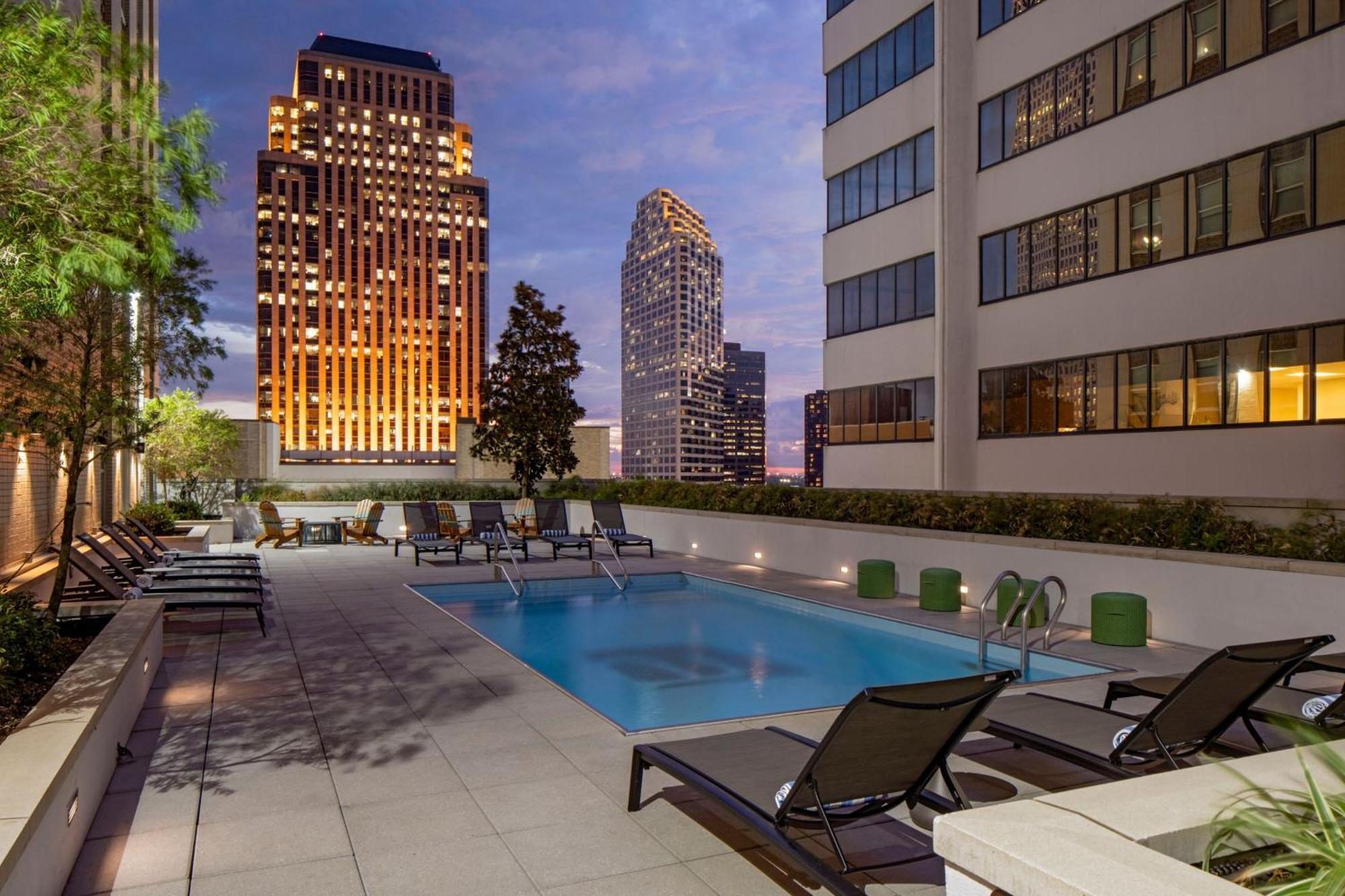 Отель Aloft New Orleans Downtown Экстерьер фото
