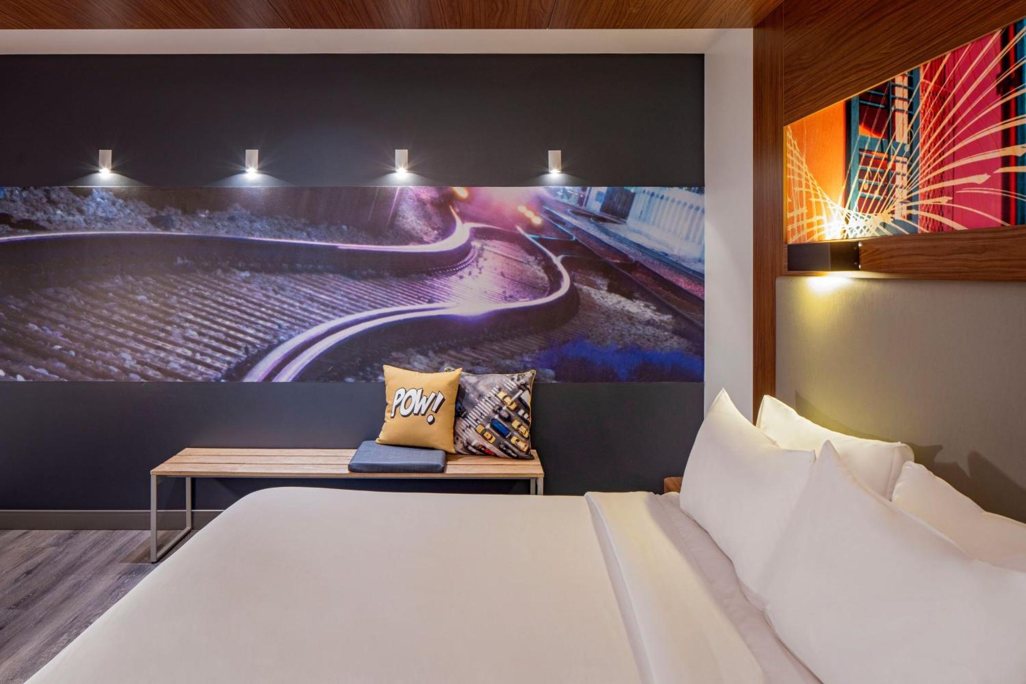 Отель Aloft New Orleans Downtown Экстерьер фото