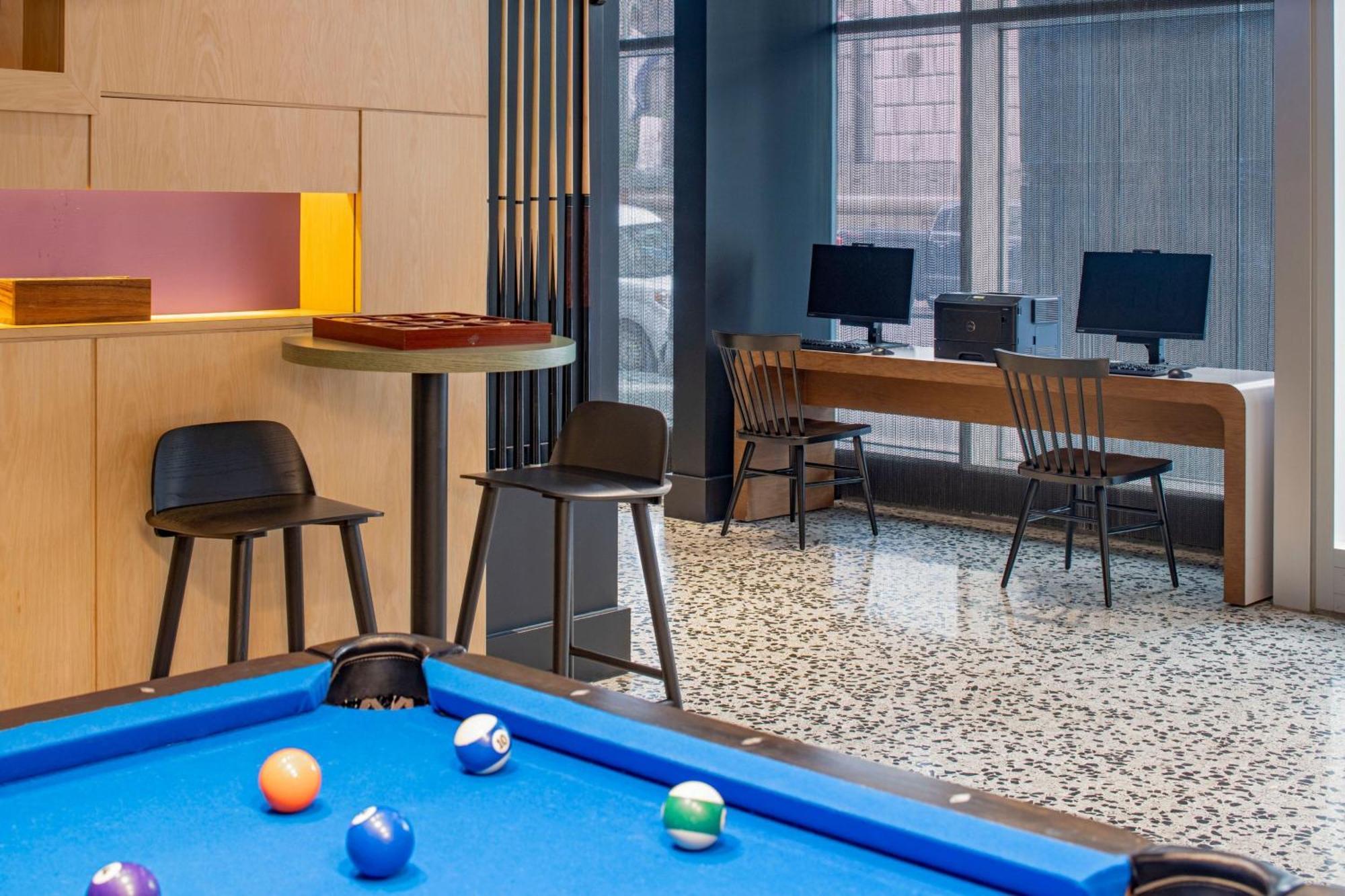 Отель Aloft New Orleans Downtown Экстерьер фото