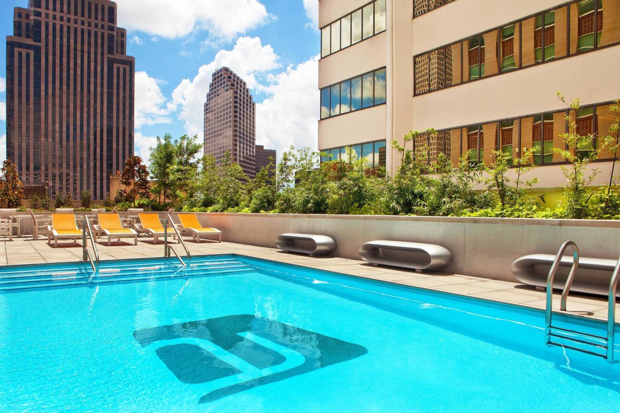 Отель Aloft New Orleans Downtown Экстерьер фото