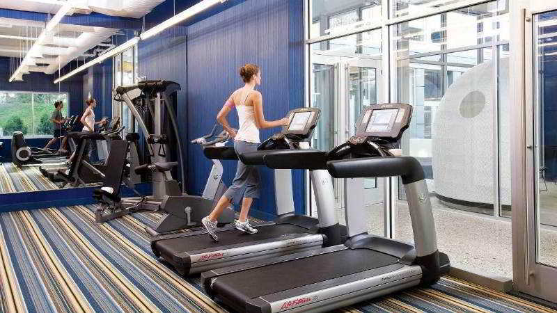 Отель Aloft New Orleans Downtown Экстерьер фото